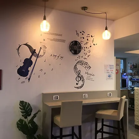 Stradivari 酒店