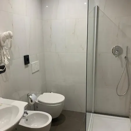 斯特拉迪瓦里酒店