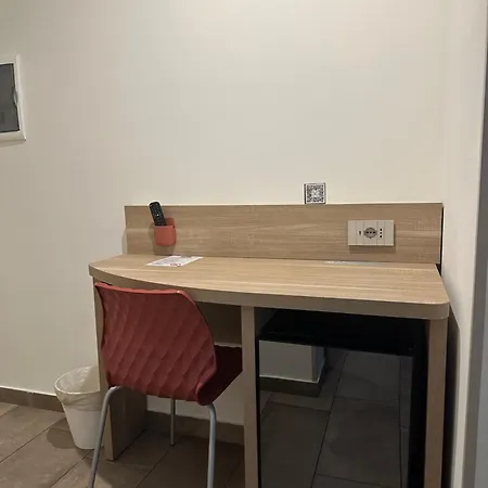 斯特拉迪瓦里酒店