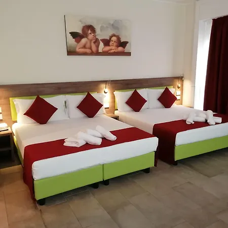 Stradivari 3* Milão