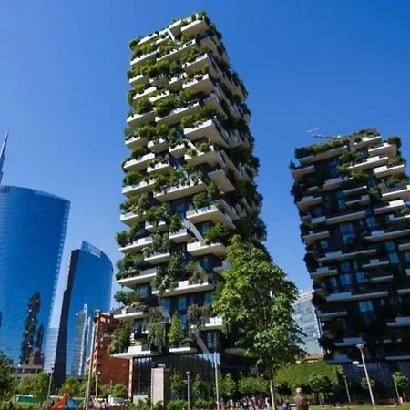 Stradivari 3* Milano