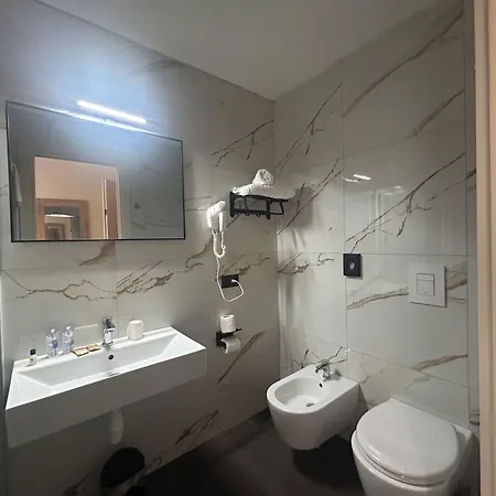 Hotell Stradivari 3*