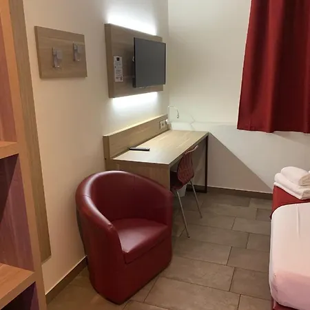 斯特拉迪瓦里酒店
