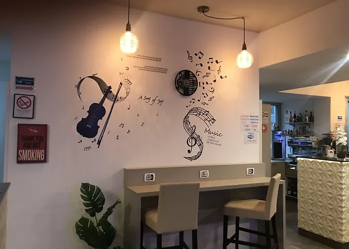 Stradivari Hotel