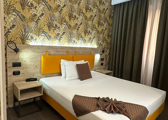 Stradivari Hotel Mediolan