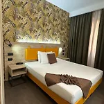 Stradivari Hotel Milan