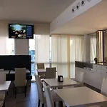 Stradivari Hotel 3*